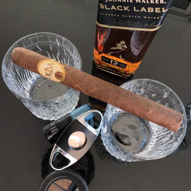 Oliva Serie G cigar paired with Johnnie Walker Black Label