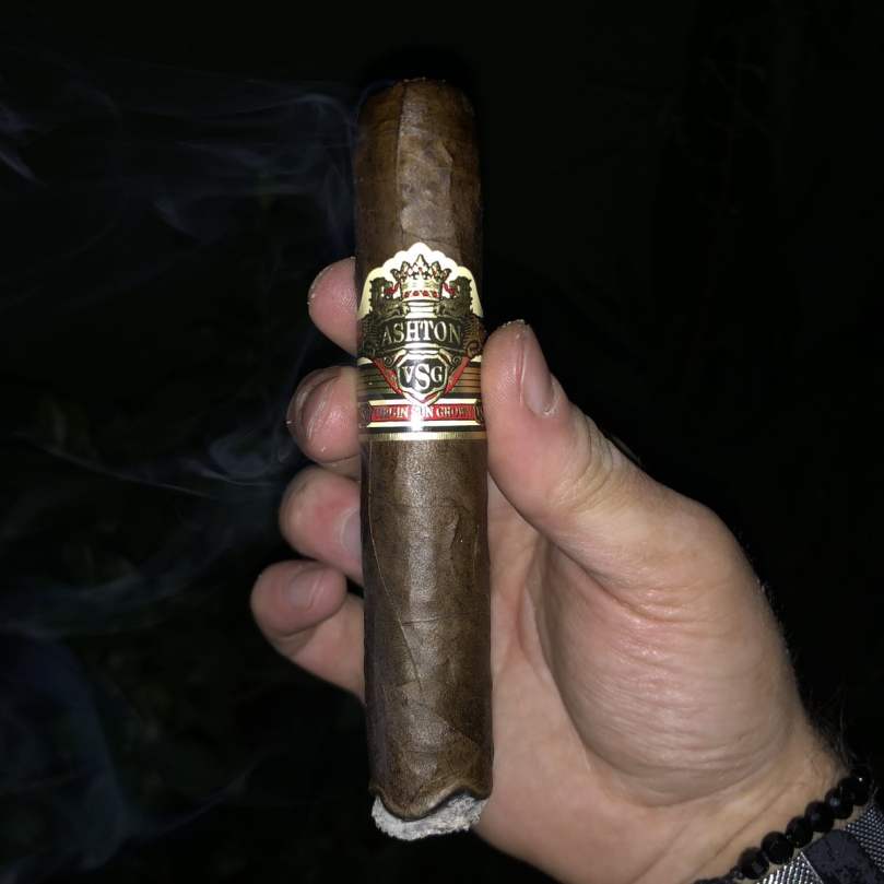 Smoking an Ashton VSG Pegasus