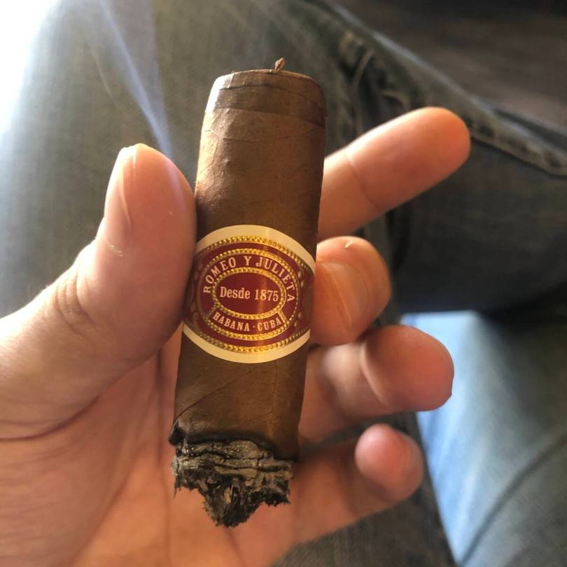 Smoking a Petit Royales at Coupe Cigar in Antelias