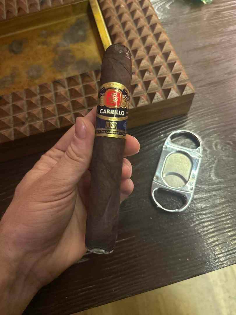 A review of the E.P. Carrillo Dusk Solidos cigar